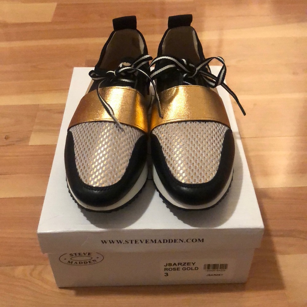 Steve Madden Sneakers